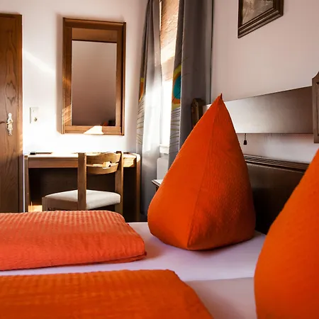 Herzog's Ulsterbruecke Garni Hotel