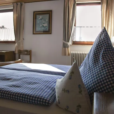 Herzog's Ulsterbruecke Garni