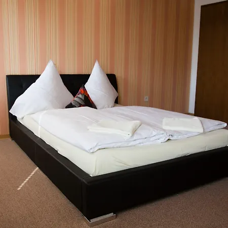 Herzog's Ulsterbruecke Garni 2*