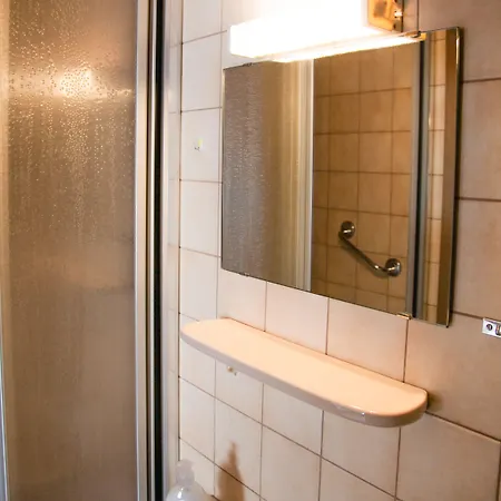 Herzog's Ulsterbruecke Garni Hotel 2*