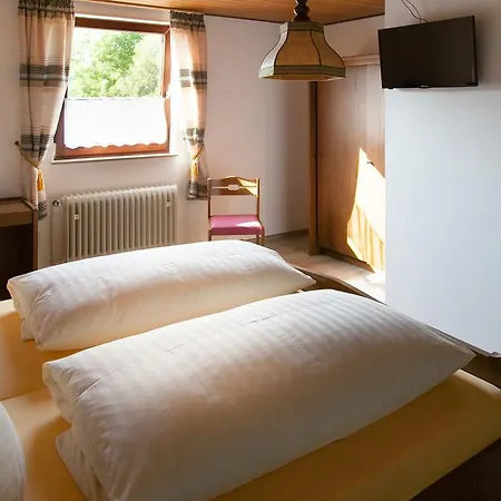 Herzog's Ulsterbruecke Garni Hotel