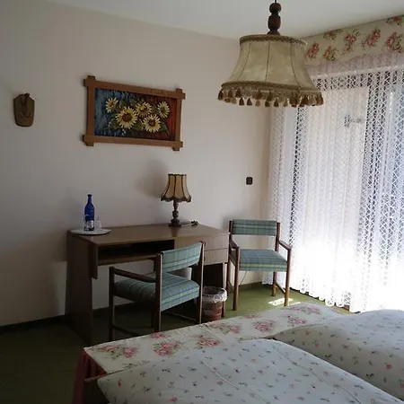 Herzog's Ulsterbruecke Garni Hotel Tann (Rhon)