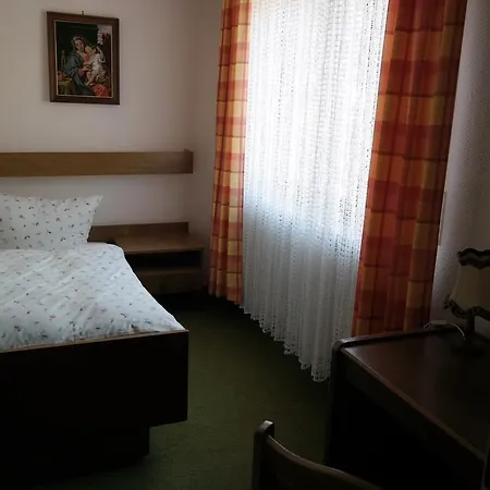 Herzog's Ulsterbruecke Garni Tann (Rhon)